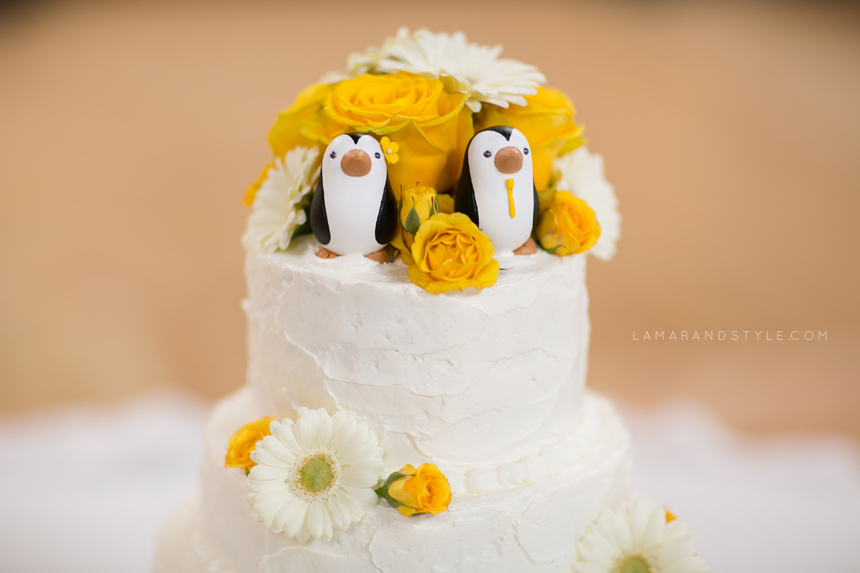 wedding cake adorable penguins 